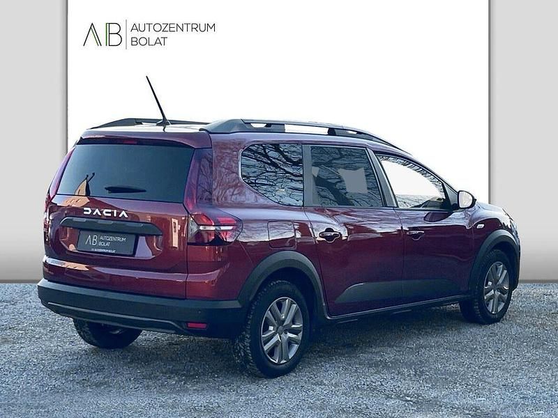 Gebraucht Dacia Jogger Expression 110 PS (80 kW) 2023 Braun Van / Kleinbus