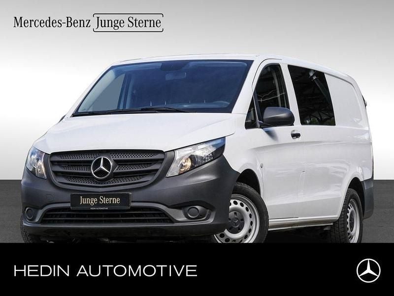 Weiß Gebraucht 2023 Mercedes Vito Van | 28.560 € (Superpreis) - Bild 1/4