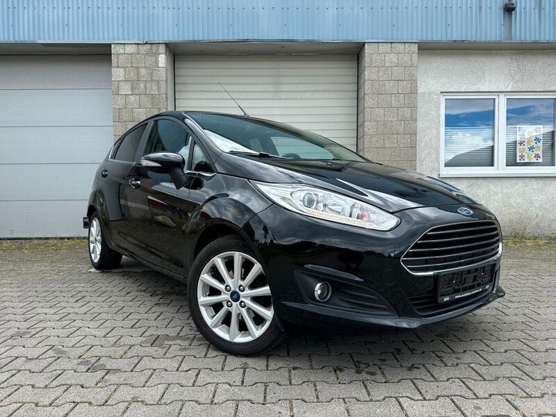 Schwarz Gebraucht 2017 Ford Fiesta Titanium Kleinwagen | 7.650 € (Guter Preis) - Bild 1/4