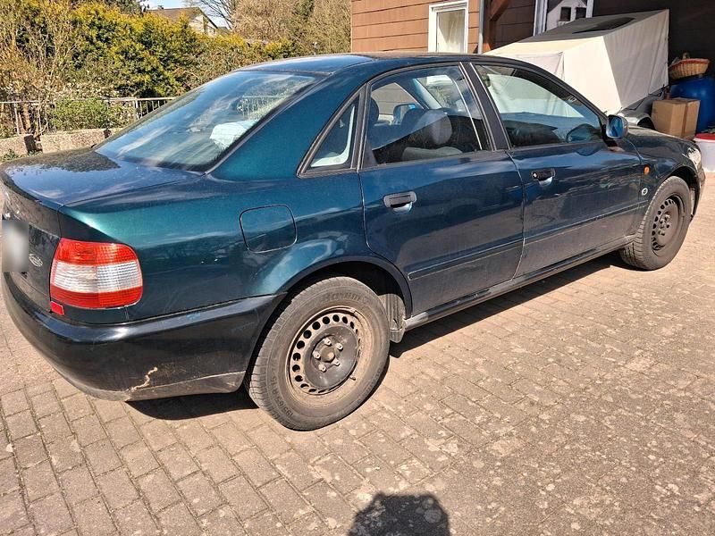 Usata Audi A4 1995 Verde Berlina