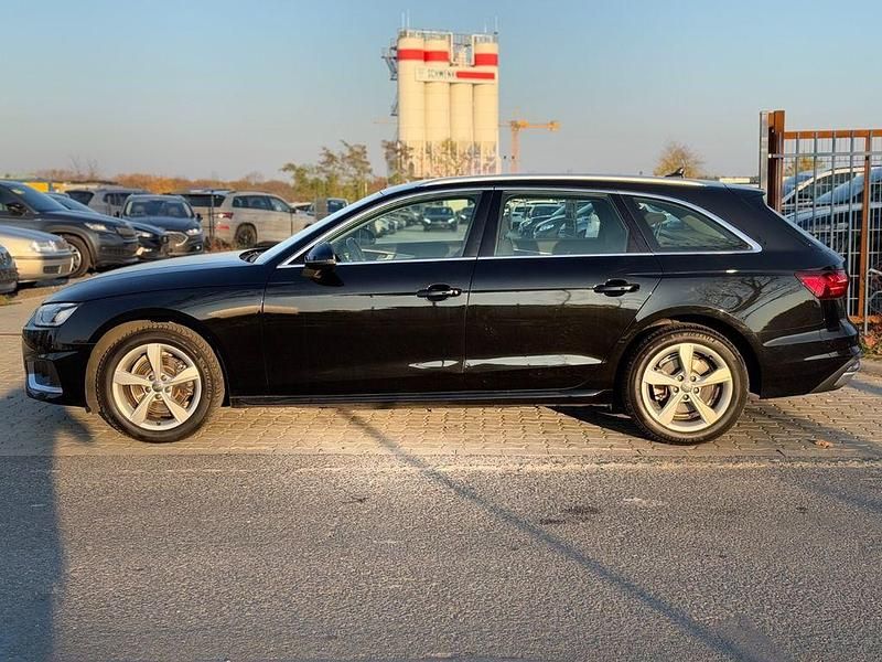 Gebraucht Audi A4 Advanced 150 PS (110 kW) 2020 Schwarz Kombi