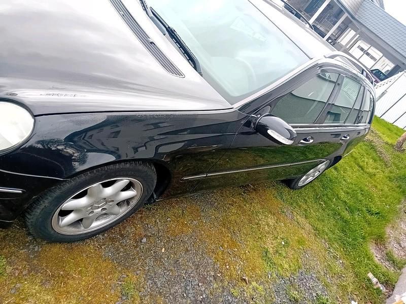Gebraucht Mercedes C220 143 PS (105 kW) 2003 Schwarz Kombi
