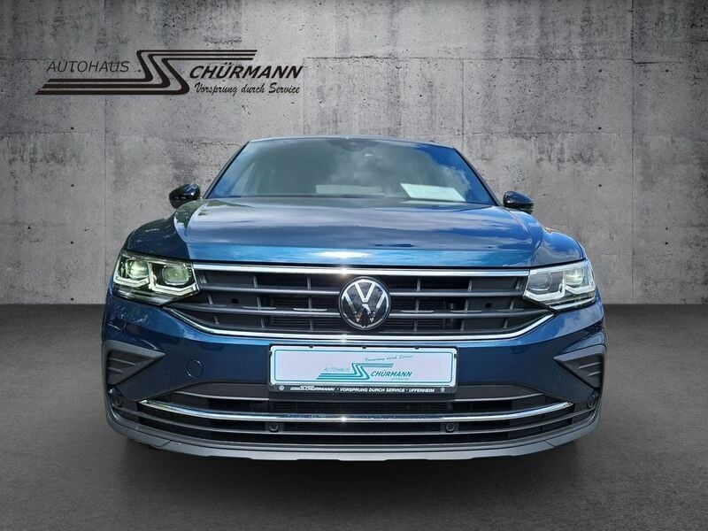 Używany VW Tiguan Move 150 KM (110 kW) 2023 Niebieski SUV