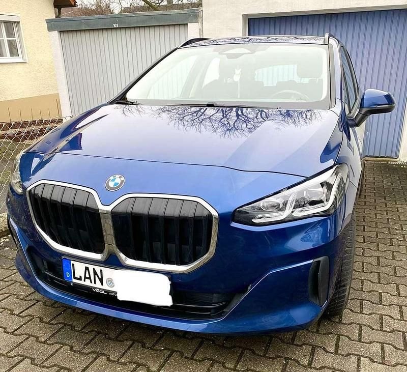 Gebraucht BMW 218 136 PS (100 kW) 2022 Blau Van / Kleinbus