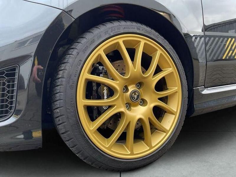 Gebraucht Abarth 695 180 PS (132 kW) 2024 Schwarz Kleinwagen