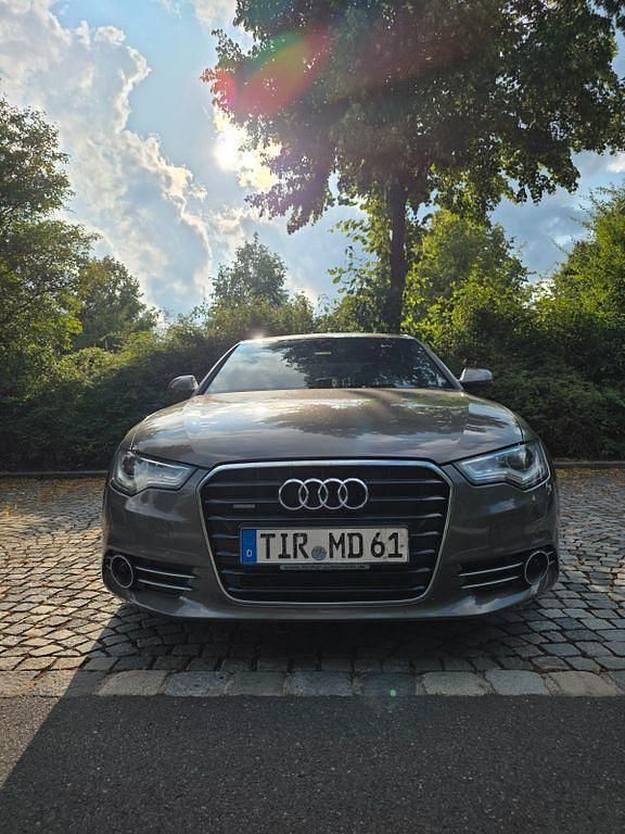 Grau Gebraucht 2013 Audi A6 Sport Limousine | 12.400 € (Superpreis) - Bild 1/4