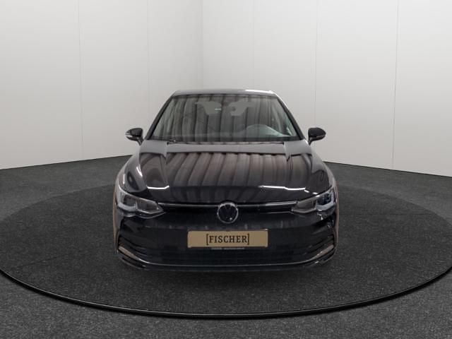 Second-hand VW Golf VII Style 150 CP (110 kW) 2021 Negru Hatchback