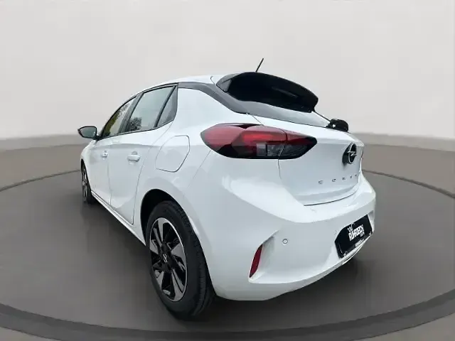 Gebraucht Opel Corsa-e Edition 100 kW (136 PS) 2023 Weiss Kleinwagen