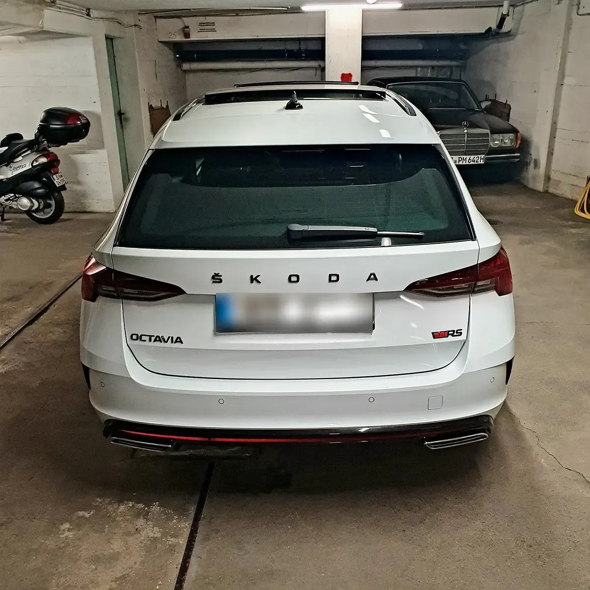 Gebraucht Skoda Octavia RS 200 PS (147 kW) 2023 Weiß Kombi