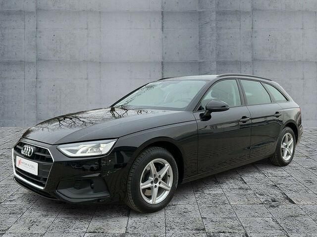 Gebraucht Audi A4 Basis 163 PS (119 kW) 2022 Schwarz Kombi