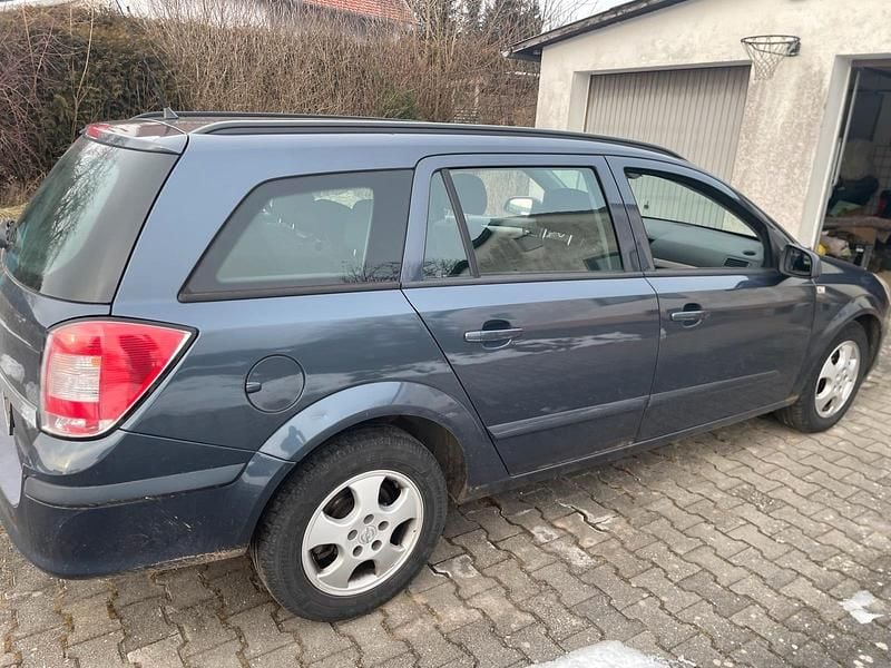 Gebraucht Opel Astra 90 PS (66 kW) 2007 Andere farben Kombi