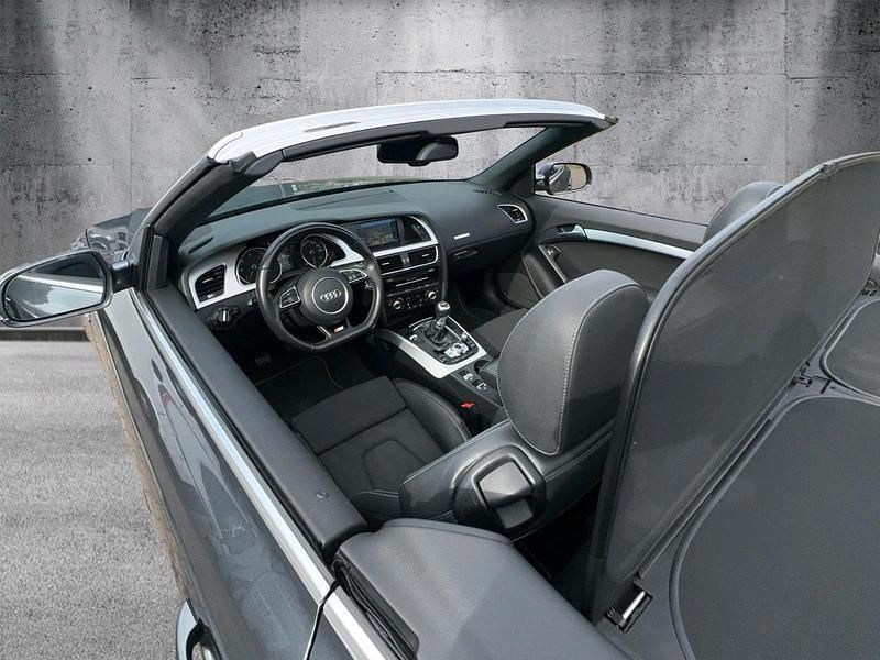 Gebraucht Audi A5 Cabriolet 177 PS (130 kW) 2015 Grau Cabrio