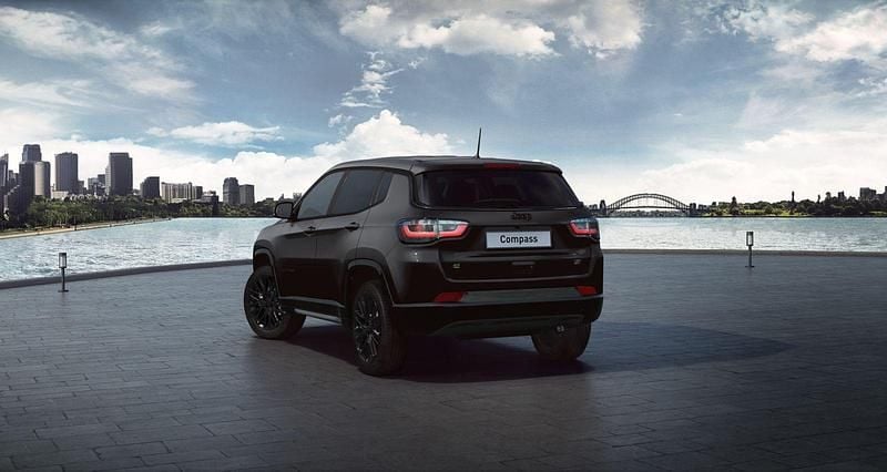 Second-hand Jeep Compass 131 CP (96 kW) 2024 SUV