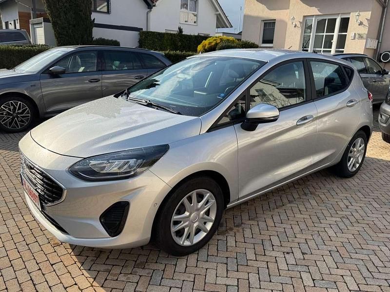 Gebraucht Ford Fiesta Cool & Connect 101 PS (74 kW) 2022 Silber Kleinwagen