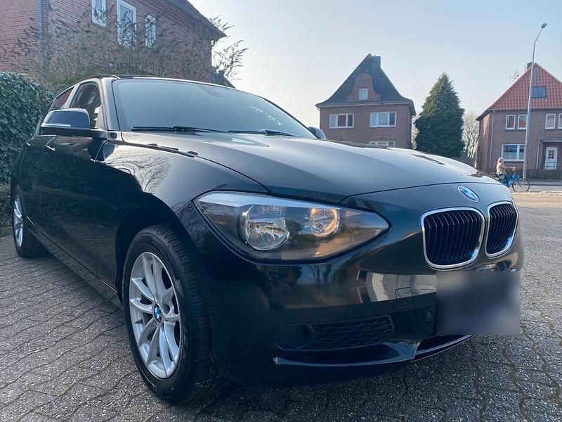 Gebraucht BMW 116 Advantage 136 PS (100 kW) 2014 Schwarz Kleinwagen