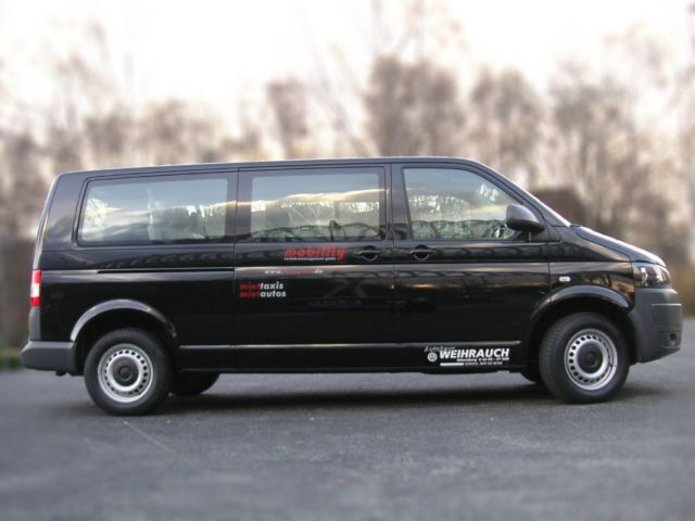 Gebraucht VW T5 102 PS (75 kW) 2012 Schwarz metallic Van