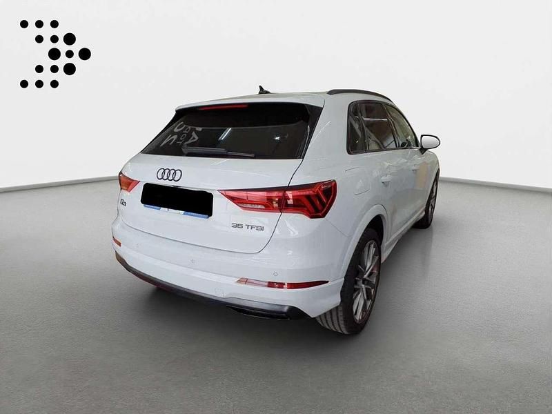 Gebraucht Audi Q3 Advanced Plus 150 PS (110 kW) 2023 Gletscherweiß metallic SUV