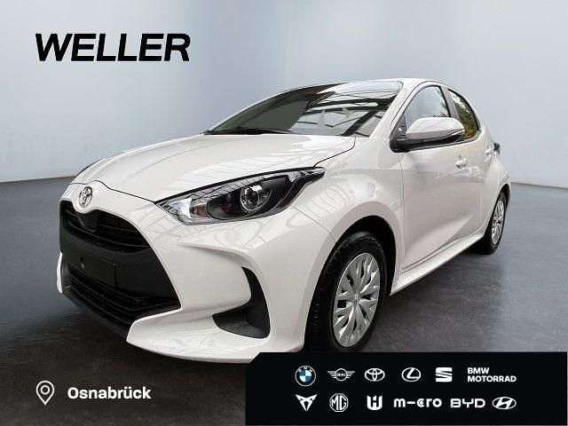 Grau Neu 2025 Toyota Yaris Hybrid Comfort Kleinwagen | 25.680 € (Fairer Preis) - Bild 1/3