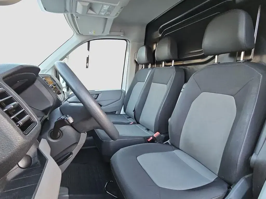 Gebraucht VW Crafter 140 PS (102 kW) 2021 Reflexsilber (metallic) Van