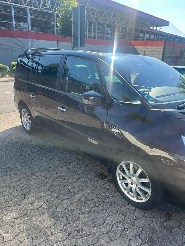 Gebraucht Renault Espace 147 PS (108 kW) 2013 Schwarz Van / Kleinbus