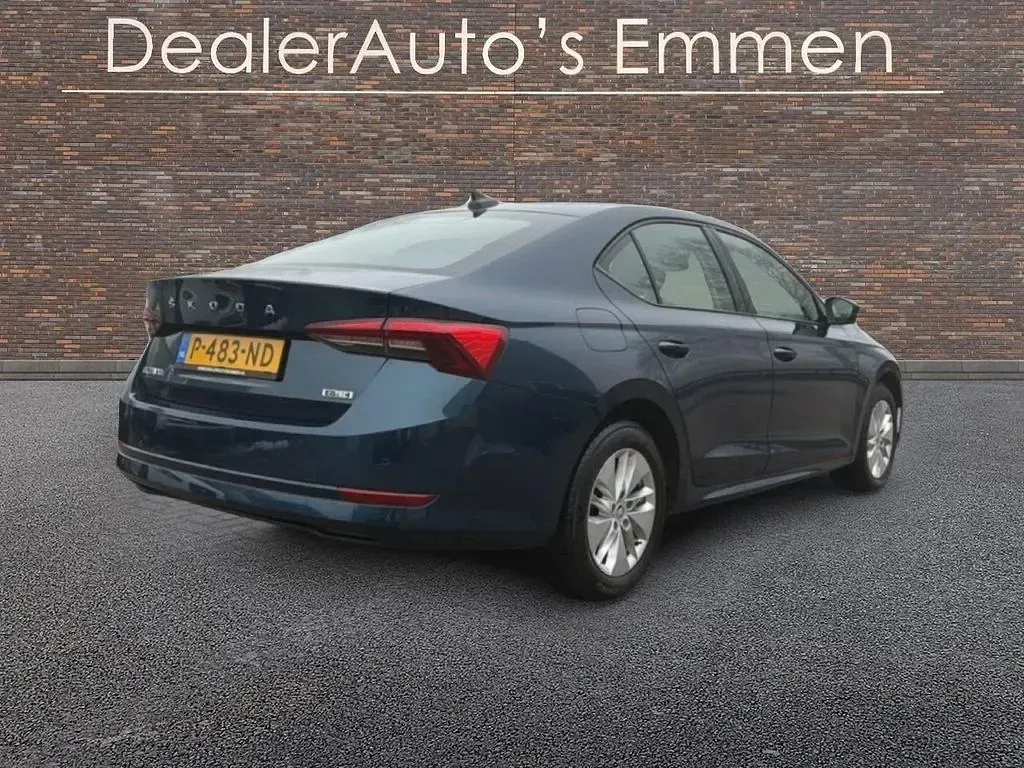 Gebraucht Skoda Octavia 110 PS (80 kW) 2022 Blau Limousine