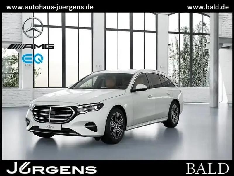 Gebraucht Mercedes E220 Exclusive 197 PS (144 kW) 2024 Weiss manufaktur lack manufakt Kombi