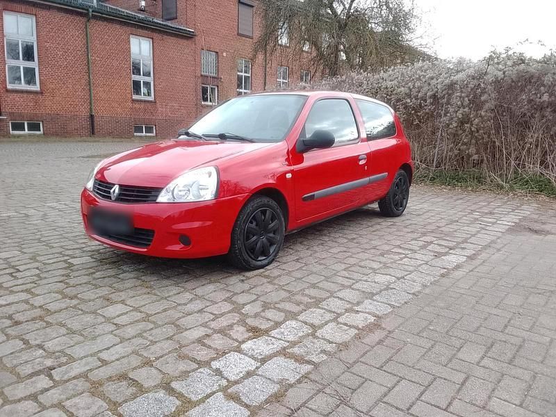 Gebraucht Renault Clio IV 75 PS (55 kW) 2012 Kleinwagen