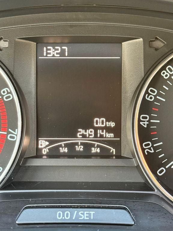 Gebraucht Skoda Rapid 90 PS (66 kW) 2016 Weiß Kleinwagen