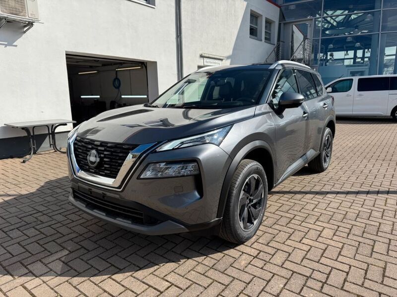 Gun metallic Neu 2025 Nissan X-Trail 360º SUV | 32.690 € - Bild 1/4
