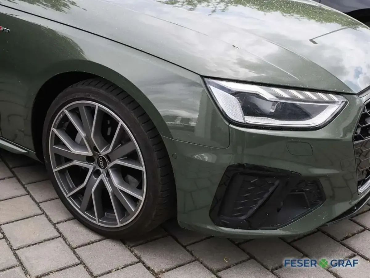 Gebraucht Audi A4 Ambiente 204 PS (150 kW) 2023 Distriktgrün Kombi