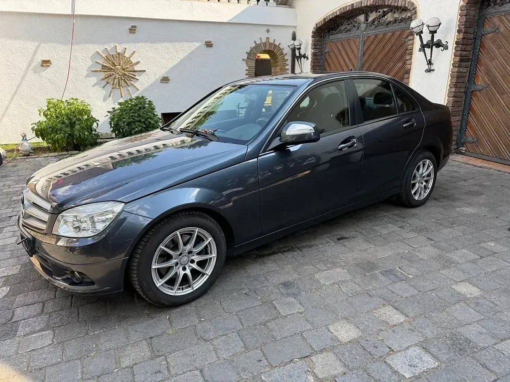 Gebraucht Mercedes C200 184 PS (135 kW) 2008 Grau Limousine