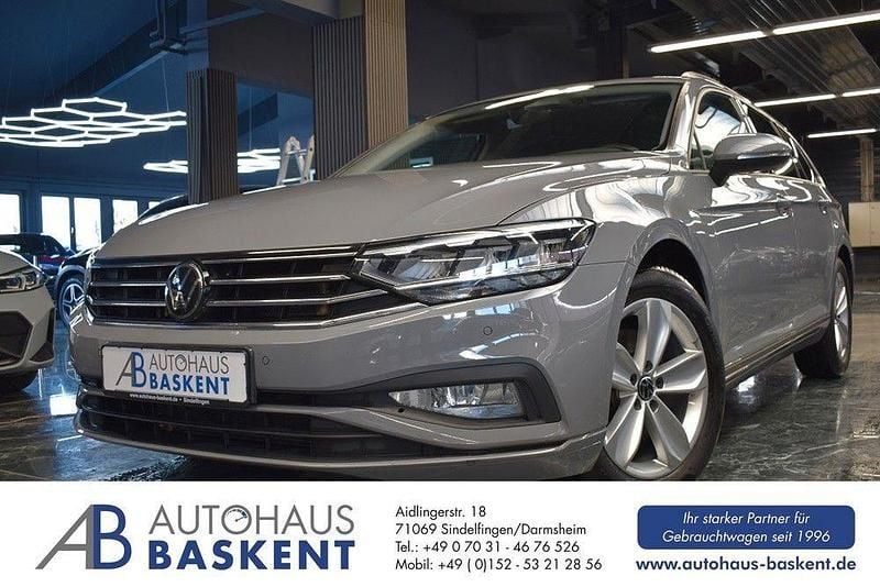 Gebraucht VW Passat 150 PS (110 kW) 2022 Grau Kombi