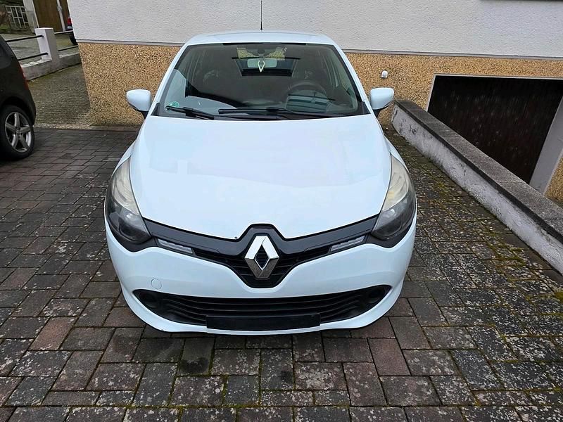 Weiß Gebraucht 2013 Renault Clio IV Kleinwagen | 2.999 € - Bild 1/4