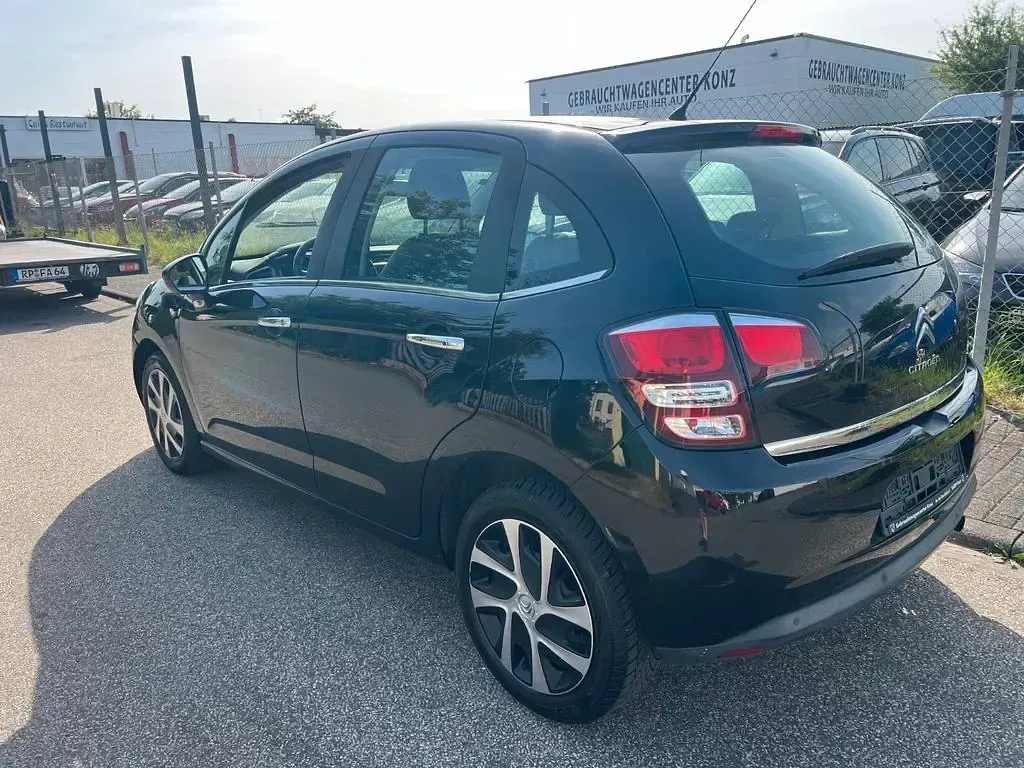 Gebraucht Citroën C3 PureTech 82 PS (60 kW) 2016 Schwarz Limousine