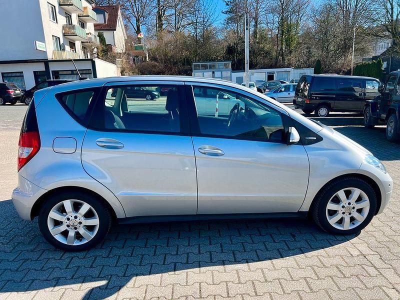 Gebraucht Mercedes A170 116 PS (85 kW) 2009 Silber Kleinwagen