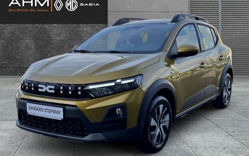 Neu Dacia Sandero Expression 110 PS (80 kW) 2026 Gelb Limousine