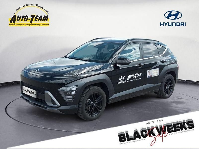Abyss black Gebraucht 2024 Hyundai Kona Prime SUV | 32.900 € (Teuer) - Bild 1/4