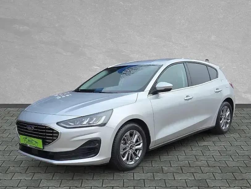 Usado Ford Focus Titanium 125 CV (91 kW) 2024 Plateado Berlina