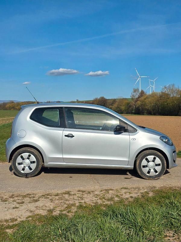 Second-hand VW up! 60 CP (44 kW) 2012 Argintiu Hatchback