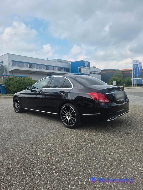Schwarz Gebraucht 2014 Mercedes C200 Avantgarde Limousine | 19.490 € (Etwas zu teuer) - Bild 1/4