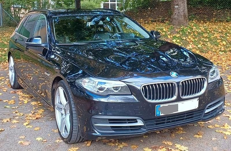 Schwarz Gebraucht 2014 BMW 535 Luxury Line Kombi | 10.250 € (Superpreis) - Bild 1/4