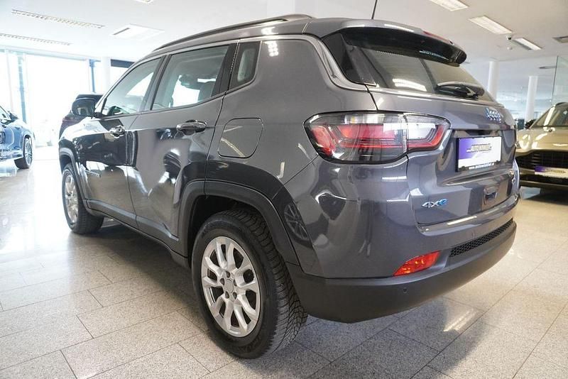 Second-hand Jeep Compass 190 CP (139 kW) 2021 Gri SUV