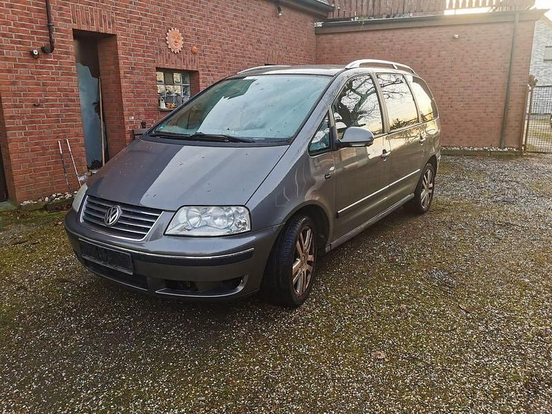 Grau Gebraucht 2006 VW Sharan Freestyle Van / Kleinbus | 2.500 € (Guter Preis) - Bild 1/4