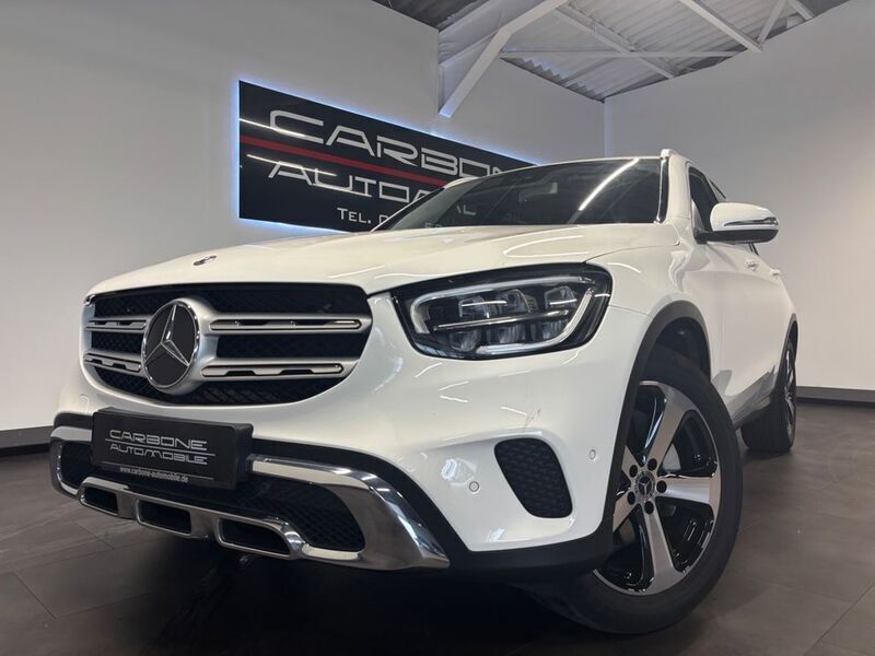 Polarweiss unilack Gebraucht 2020 Mercedes GLC200 SUV | 30.690 € (Fairer Preis) - Bild 1/4