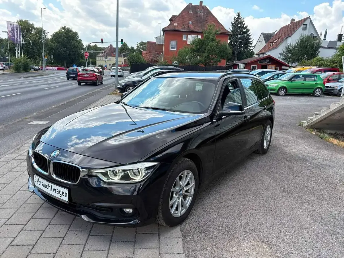 Gebraucht BMW 316 Advantage 116 PS (85 kW) 2018 Schwarz Kombi