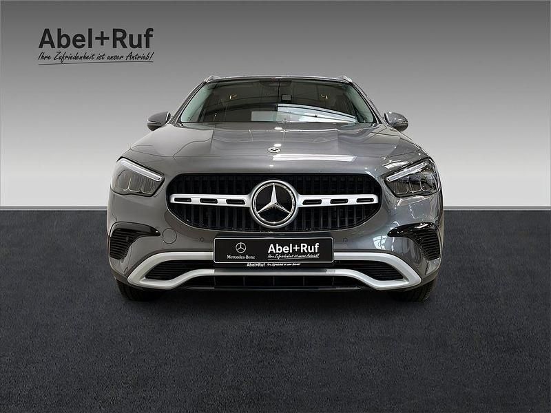 Gebraucht Mercedes GLA200 150 PS (110 kW) 2025 Grau SUV