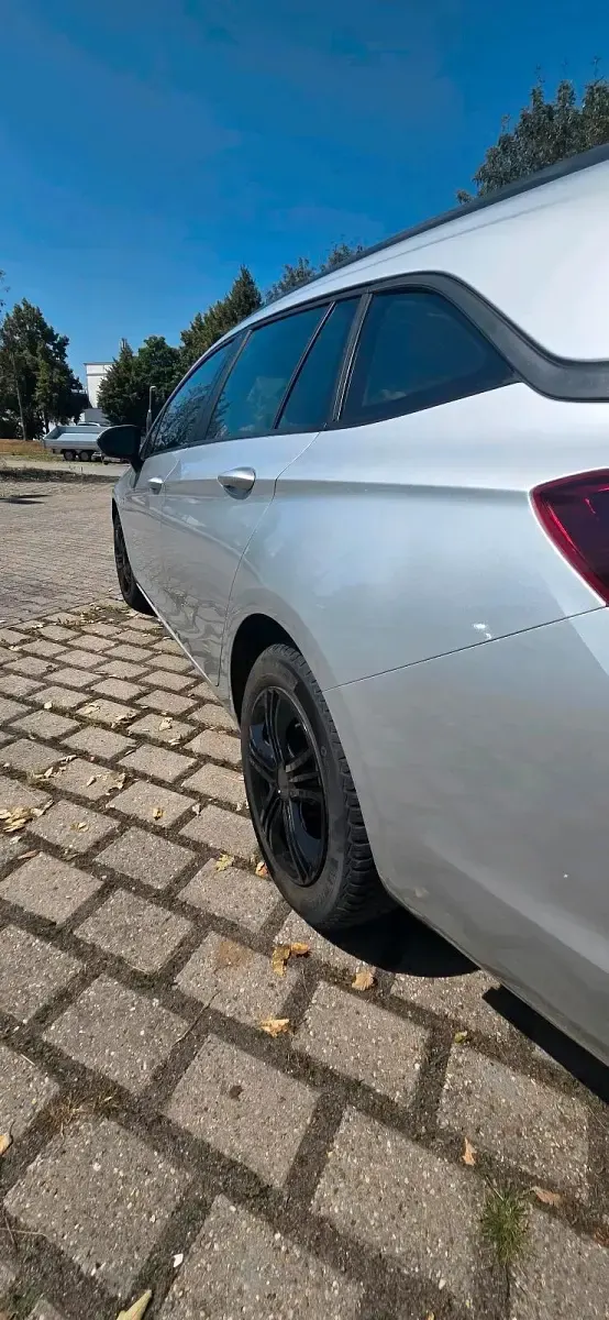 Gebraucht Opel Astra 110 PS (80 kW) 2017 Silber Kombi