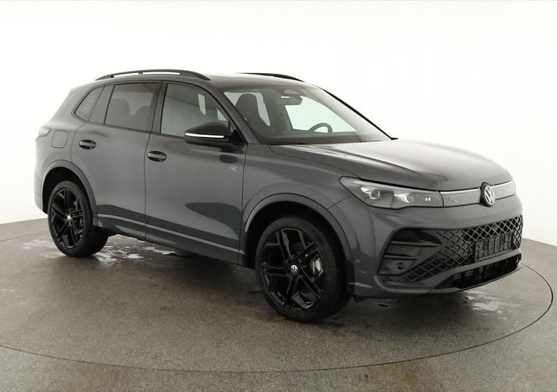 Neu VW Tiguan R-line 265 PS (194 kW) 2026 Delfin grau metallic SUV
