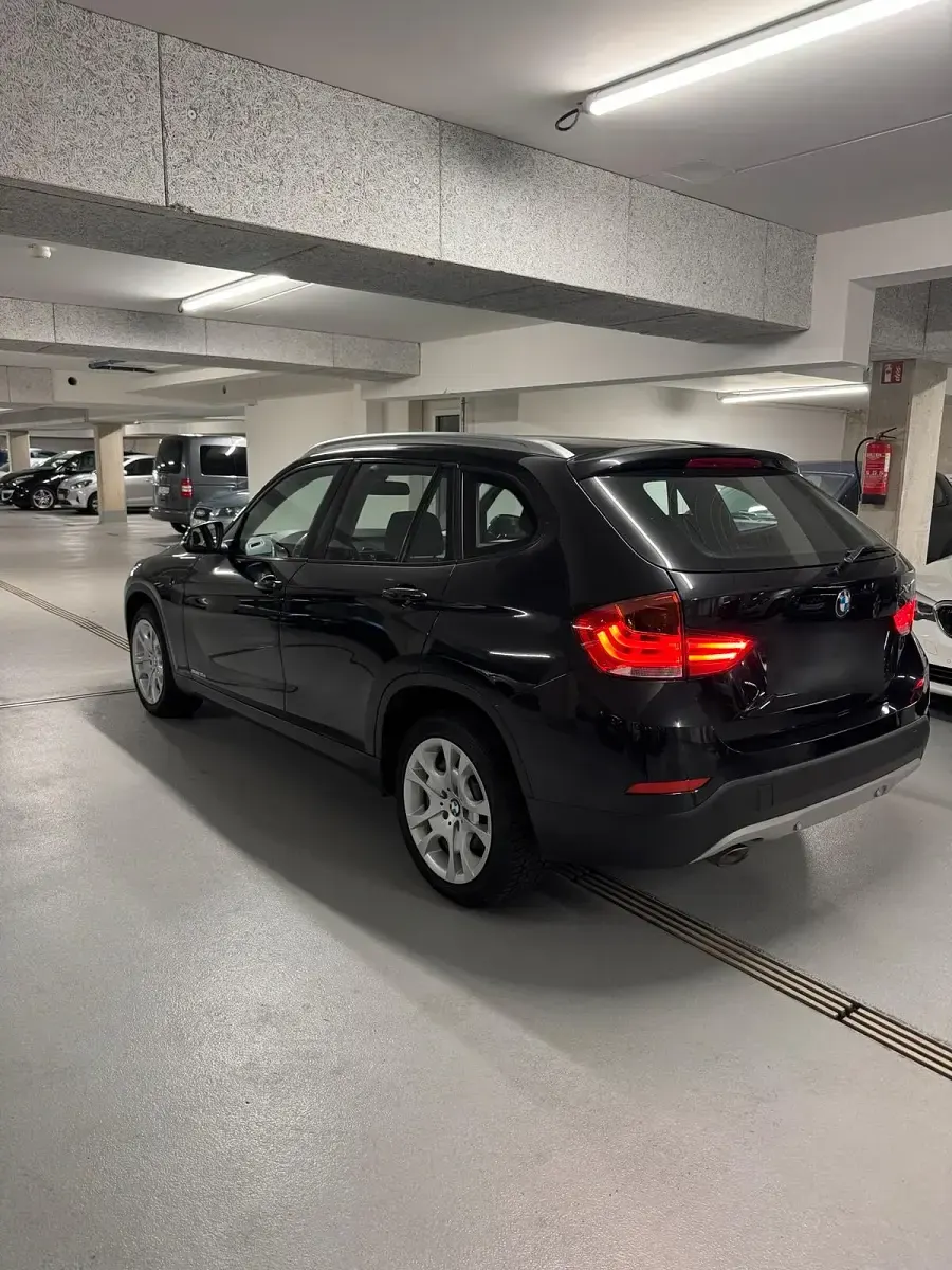 Gebraucht BMW X1 143 PS (105 kW) 2013 Schwarz SUV