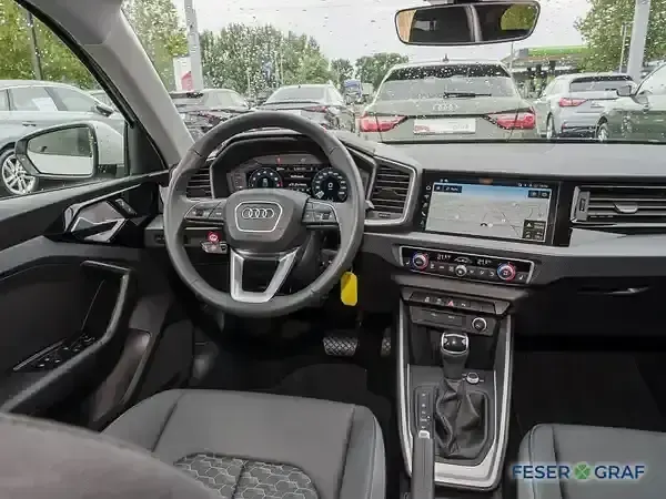Gebraucht Audi A1 Sport 95 PS (69 kW) 2025 Tausilber metallic SUV